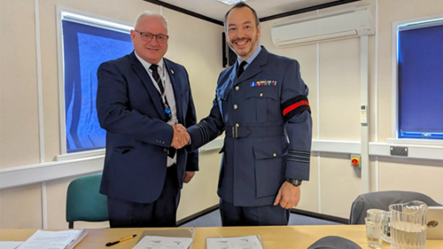 Cllr. Ian Roome, Liberal Democrat Parliamentary Candidate for North Devon with Wing Commander Alex Drake Image of Ian Roome, Liberal Democrat Parliamentary Candidate for North Devon shaking hands with Wing Commander Alex Drake